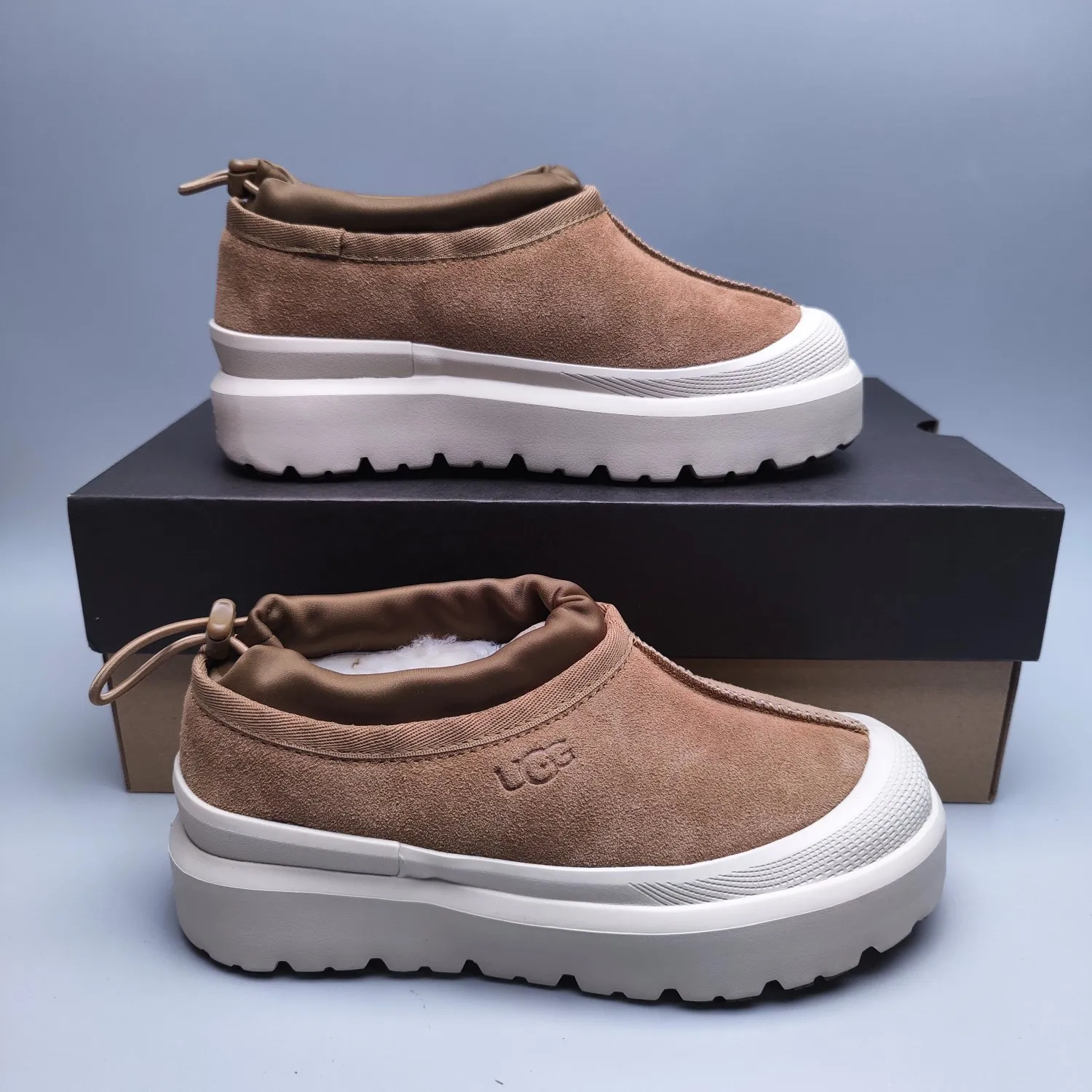 💰520 UGG sheepskin all-in-one snow boots 4096 slip-on casual trendy Wang Yibo men's and women's shoes Color: white red black blue yellow light gray dark gray green Matching sizes: 35-45